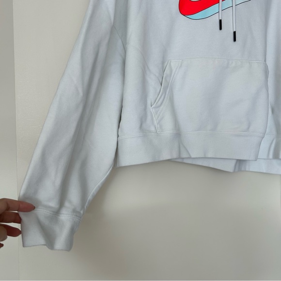 Women’s NIKE Cropped Hoodie Sweatshirt - Picture 9 of 11